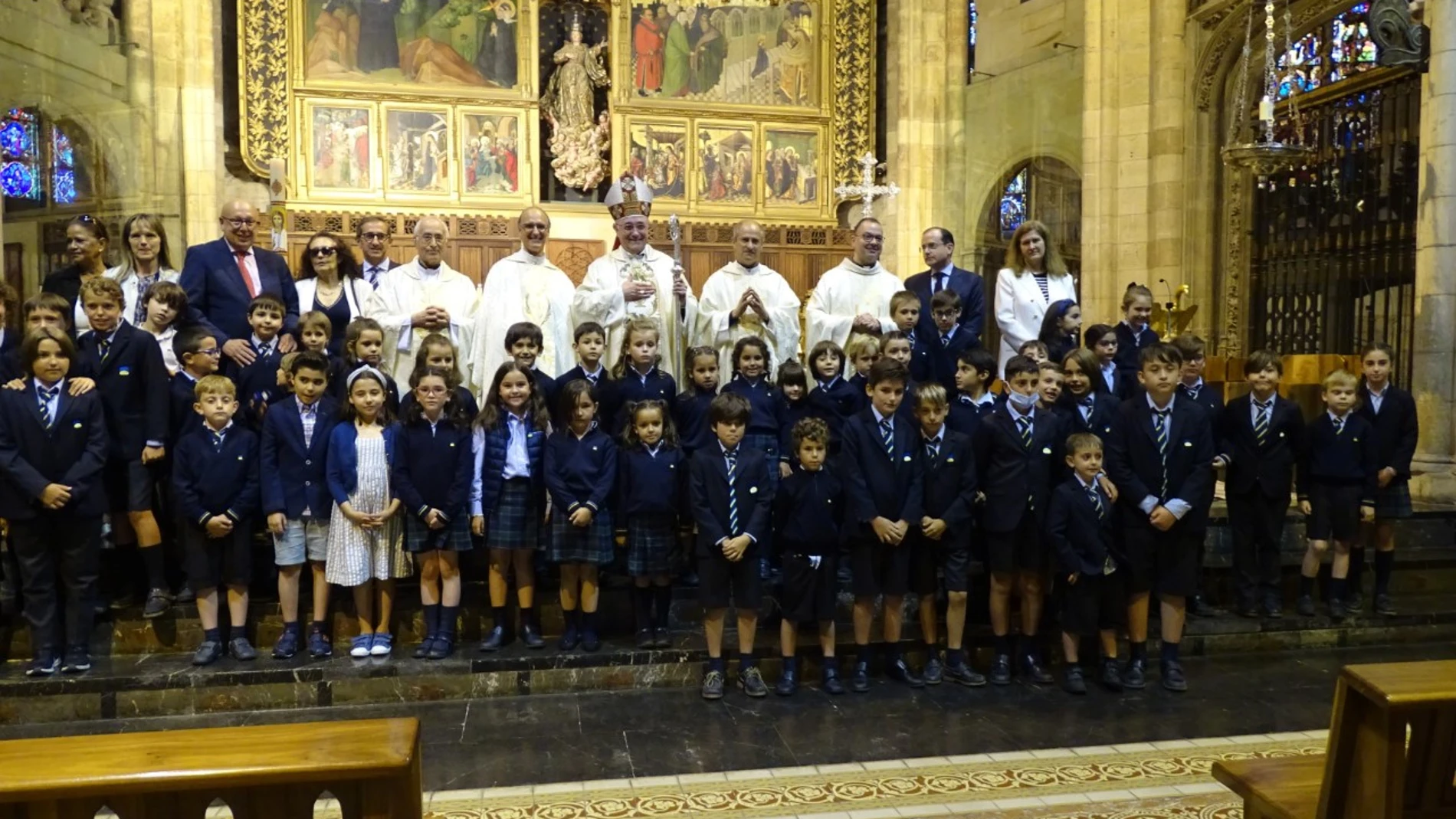 Misa para conmemorar el 25 Aniversario del Colegio Peñacorada de León
