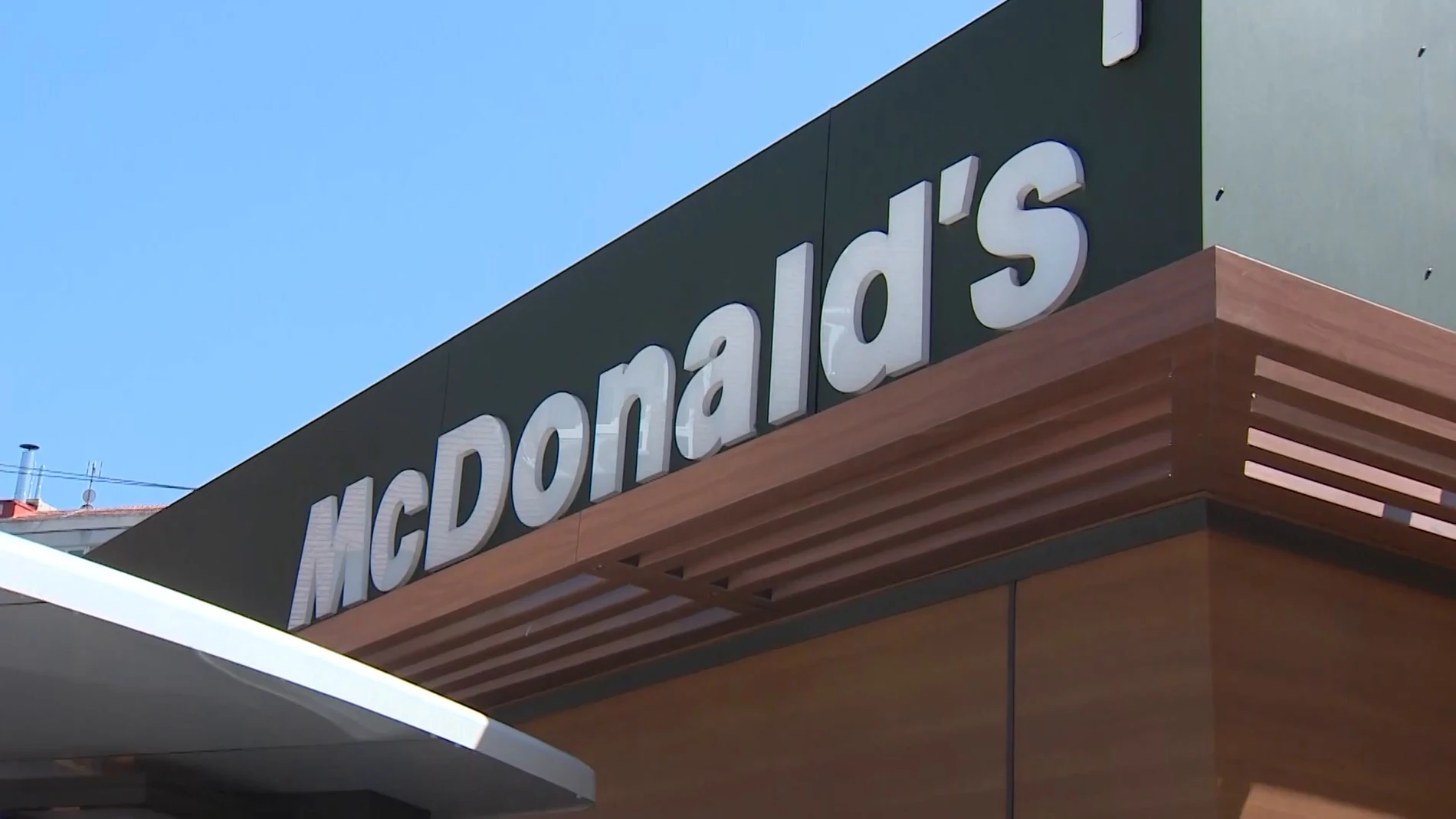 McDonald's abandona Rusia tras más de 30 años de actividad e inicia la venta de su red de restaurantes