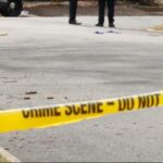 La noticia corrió por el vecindario de Miami Gardens y alguien llamó al teléfono de emergencia