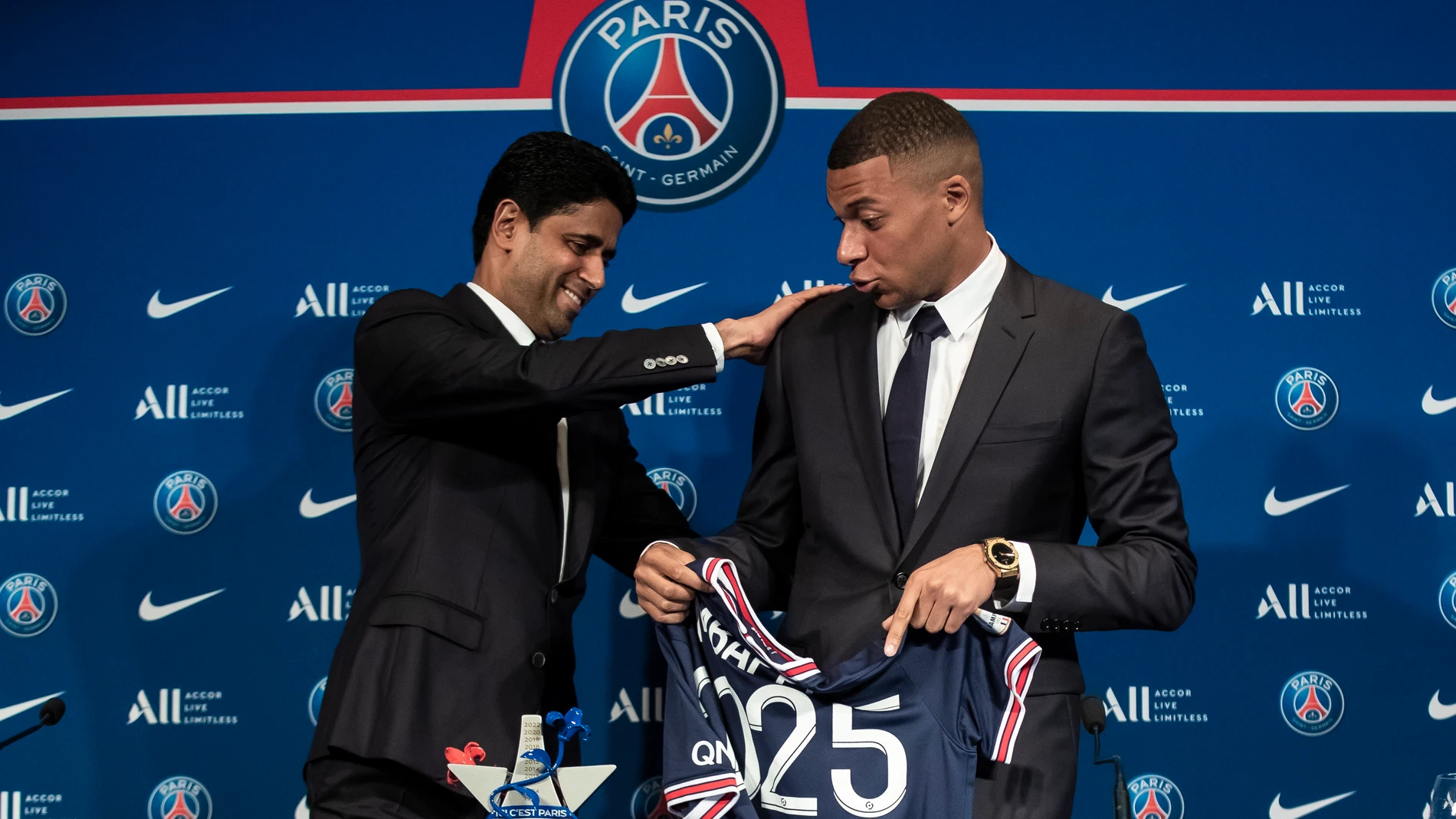 Nasser Al-Khelaifi y Kylian Mbappe