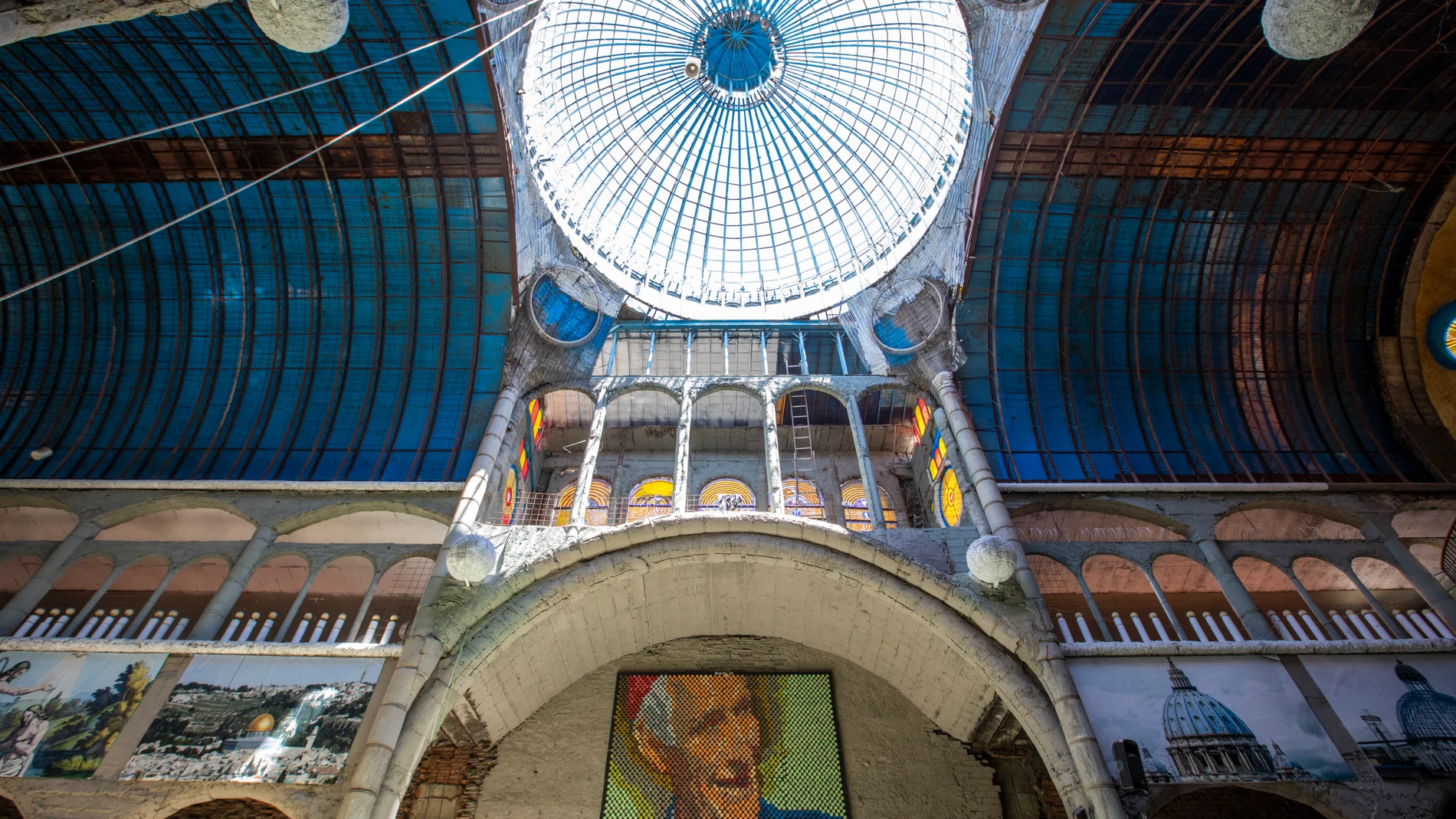 Interior de la catedral de Justo Gallego