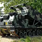 Un lanzacohetes M270 MLRS