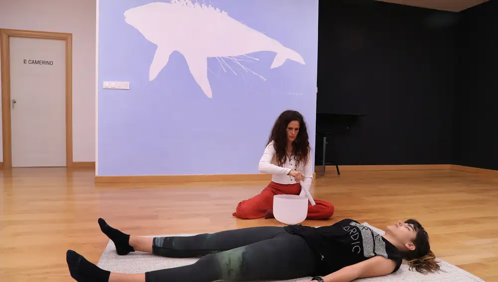 Raquel Martinez imparte sesiones de Yoga Nidra, acompañamiento de procesos de crecimiento y busqueda personal de forma individual y colectiva
