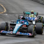 Fernando Alonso y Lewis Hamilton, durante el Gran Premio de Mónaco.