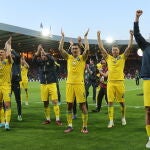 Los jugadores de la selección de Ucrania celebran el triunfo contra Escocia en la repesca del Mundial.