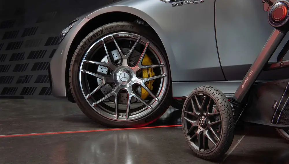 Cochecito Mercedes-AMG GT de Hartan