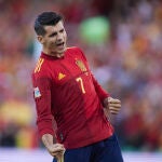 Älvaro Morata celebra el gol que marcó ante Portugal