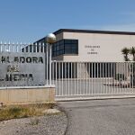 Fachada de la desaladora de Almería
