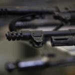En EE. UU., los gobiernos estatales pueden adoptar leyes en torno a asuntos relacionados con la educación, la salud o la regulación de la compraventa de armas, entre otros