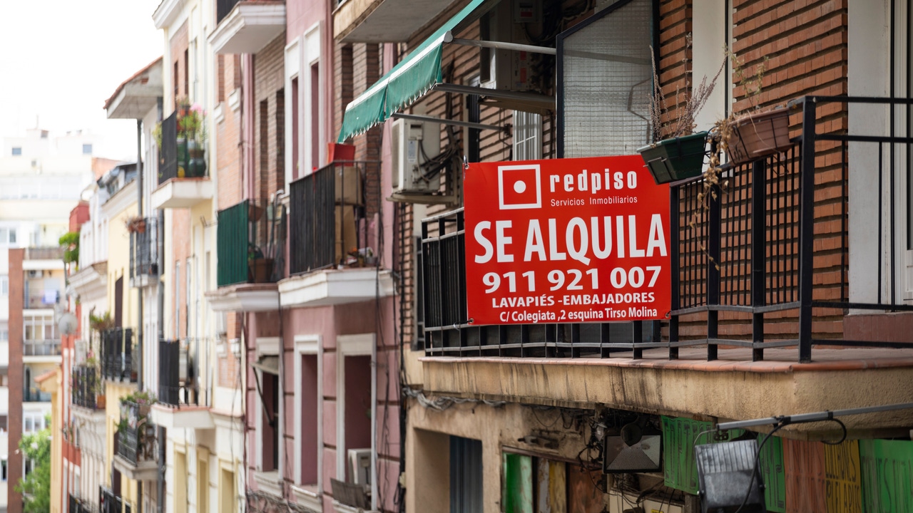 El Gobierno plantea nuevas ayudas de hasta 300 euros para el alquiler para los jóvenes