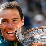 Rafa dominó con autoridad la final ante Ruud y se impuso por 6-3, 6-3 y 6-0. Acumula 22 Grand Slams y se convierte con 36 años en el ganador más veterano en París.
