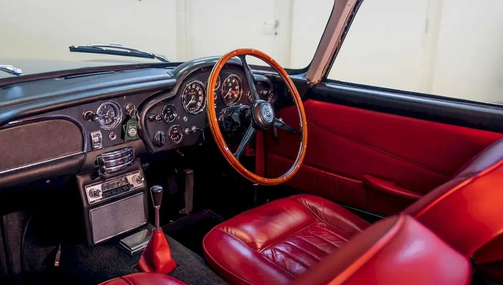Aston Martin DB5 de Sean Connery