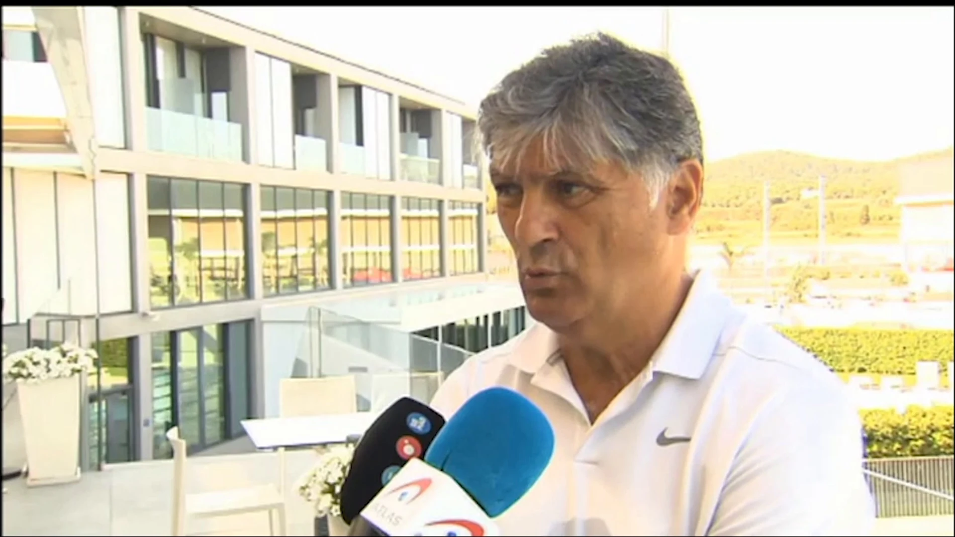 Toni Nadal, optimista con el nuevo tratamiento: “Si funciona todavía le vamos a ver competir un tiempo más”
