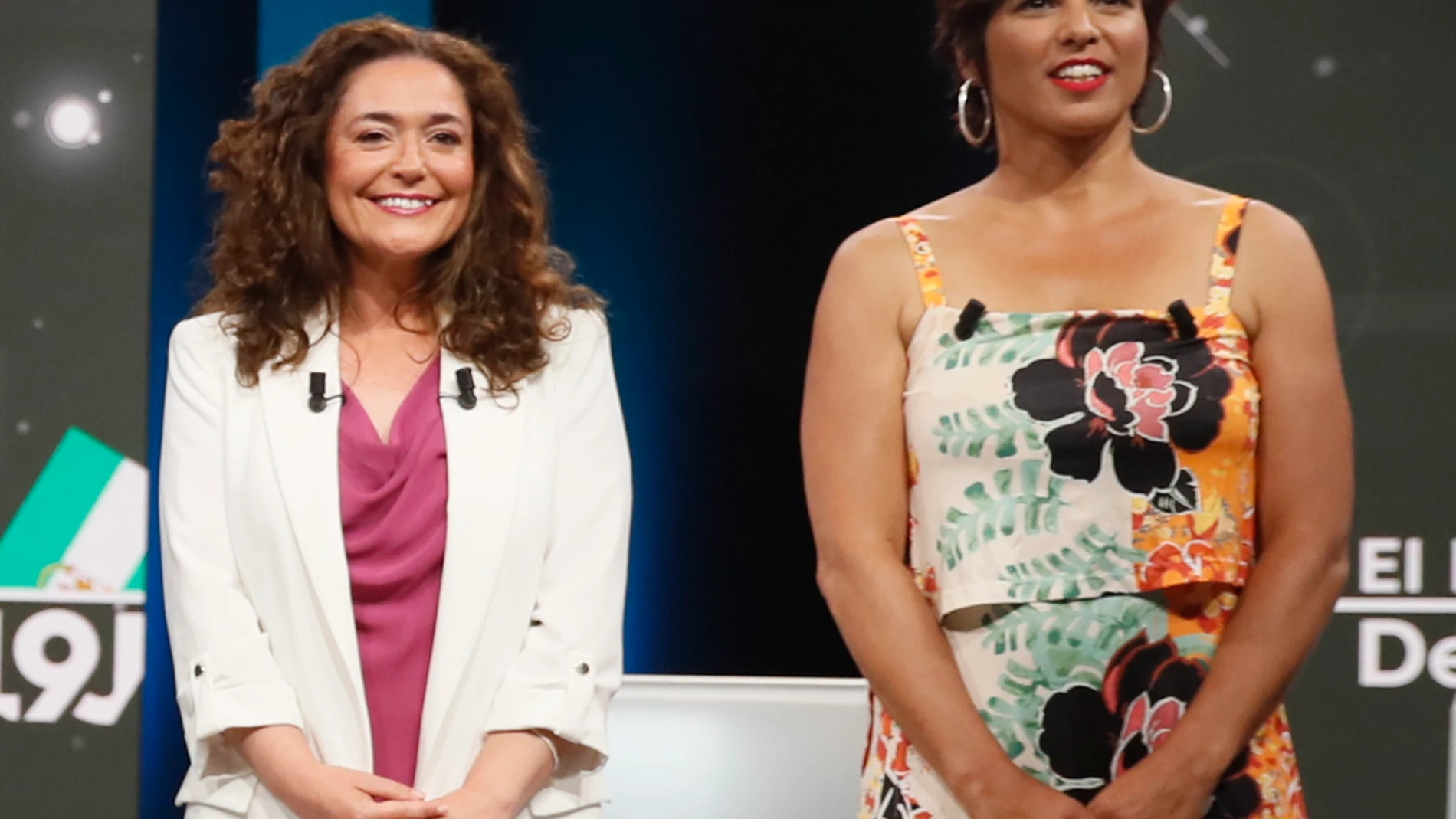 (De izq a dcha) Las candidatas Inma Nieto (Por Andalucía) y Teresa Rodríguez (Adelante Andalucía), durante el primer debate electoral de cara a las elecciones legislativas andaluzas