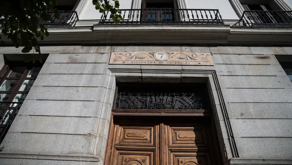 2. Cuesta de Santo Domingo, números 7-9. Oficina de la Diputación Provincial: “Aquí venían las familias de siete de la mañana a nueve de la noche a preguntar por familiares desaparecidos".