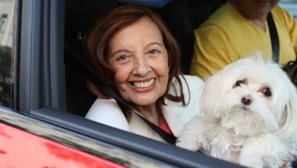 María Teresa Campos y su perrita, Lula