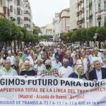 Los burgaleses se manifiestan para exigir a Sánchez que cumpla sus promesas en materia de infraestructuras en la provincia