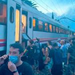 Los alrededores del convoy accidentado en la línea de Renfe