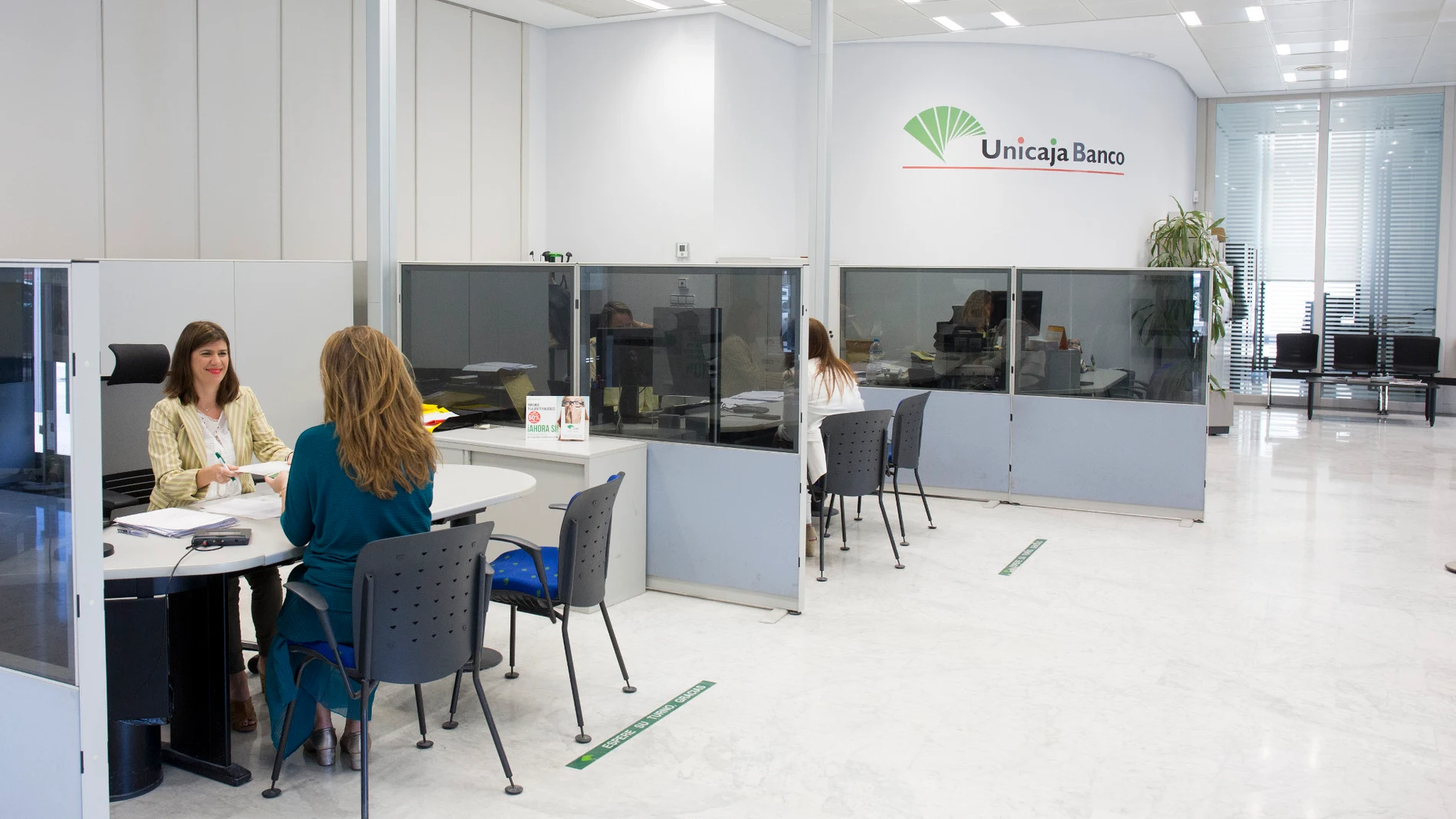 Una oficina de Unicaja Banco