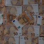 La campaña se inspira en el famoso poema de Quevedo “Poderoso caballero es Don Dinero”.