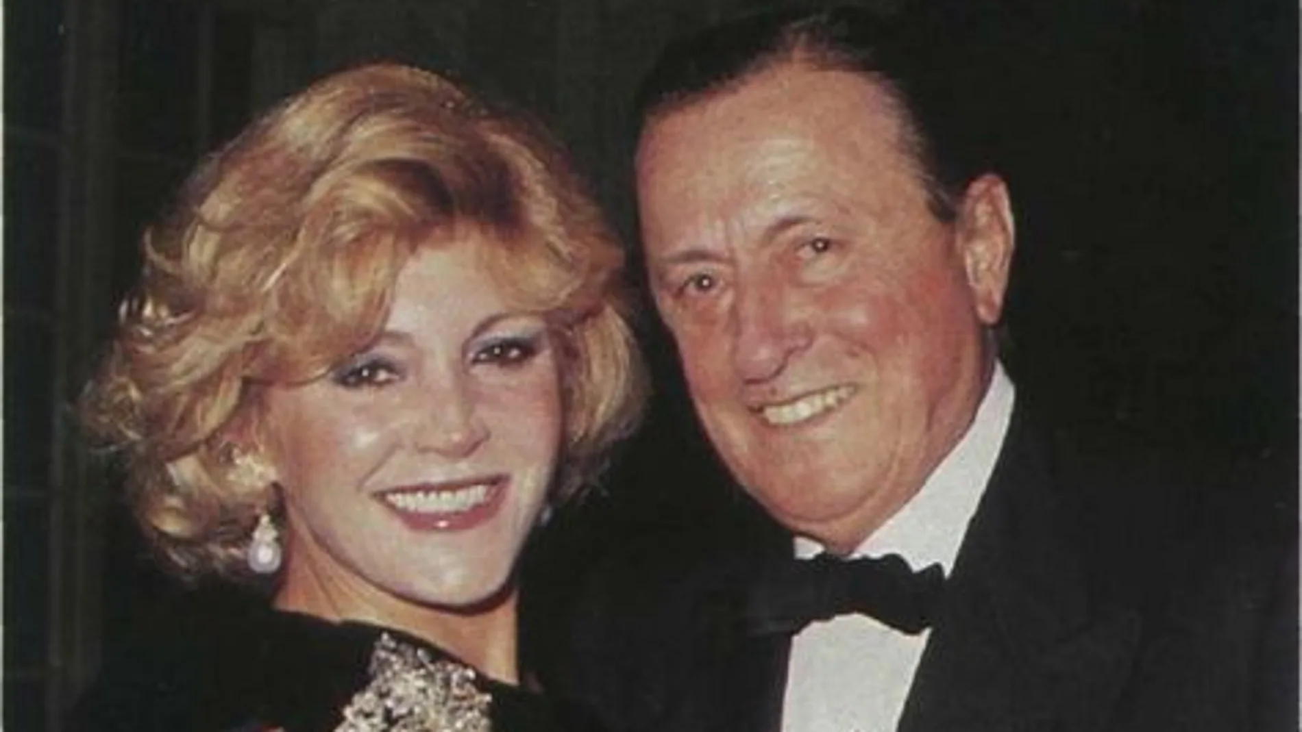 Los Barones Thyssen y el regalo de boda de Heini para su mujer; El "Devant-de-Corsage" de la Reina María Cristina.