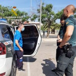 La Guardia Civil detiene a un falso fisioterapeuta deportivo por abuso sexual a un menor de edad