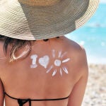 Quemaduras o cáncer de piel son efectos nocivos de la radiación solar