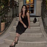 Vicky Martín Berrocal con vestido negro.