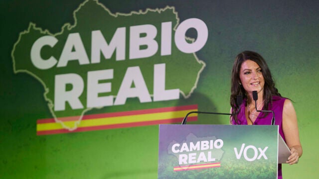 La candidata de Vox a la presidencia de la Junta de Andalucía, Macarena Olona, realiza valoración tras el resultado electoral en el Hotel NH Plaza de Armas, a 20 de junio de 2022 en Sevilla (Andalucía, España) 20 JUNIO 2022 Joaquin Corchero / Europa Press 20/06/2022