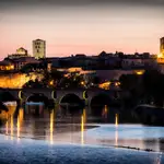 Vista de la Catedral de Zamora desde el puente de hierro
