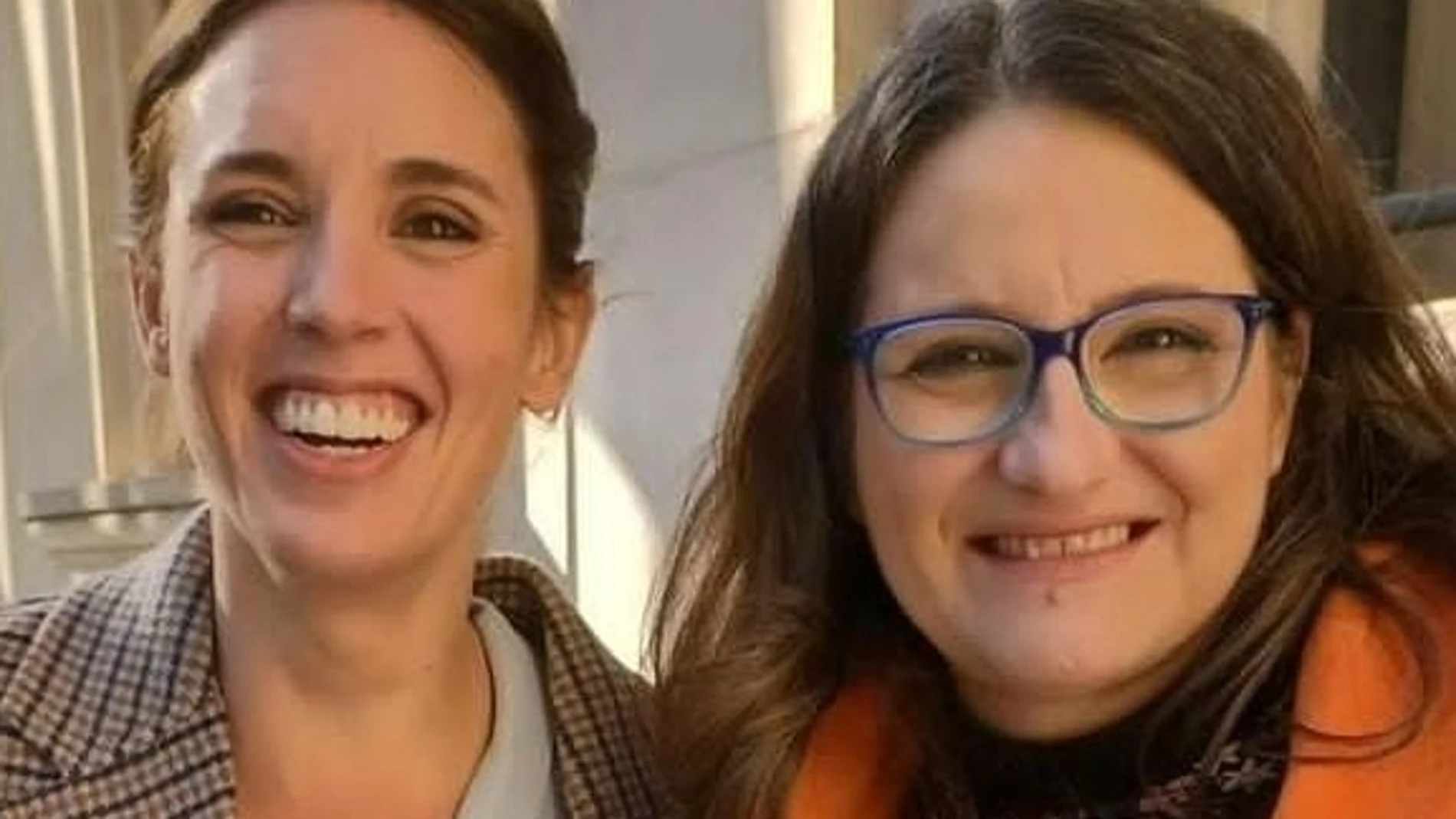 La ministra de Igualdad, Irene Montero, junto a la vicepresidenta del gobierno valenciano, Mónica Oltra