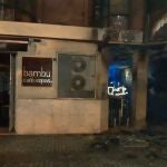 Incendio de varias sillas apiladas que correspond�an a la terrada del Bar Bamb�, en el barrio de La Victoria de Valladolid