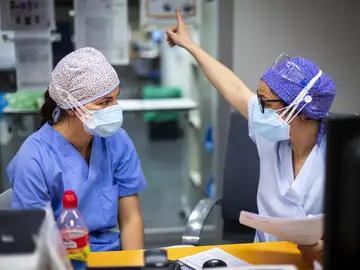 Enfermeras de Urgencias del Hospital Universitario Puerta de Hierro de Majadahonda Enfermeras de Urgencias del Hospital Universitario Puerta de Hierro de Majadahonda