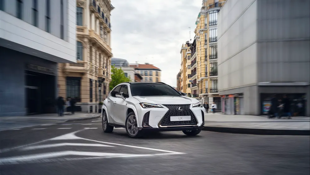Lexus UX 2023