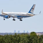 El avión Air Force One del presidente de EEUU, Joe Biden, a su llegada a la base aérea de Torrejón de Ardoz