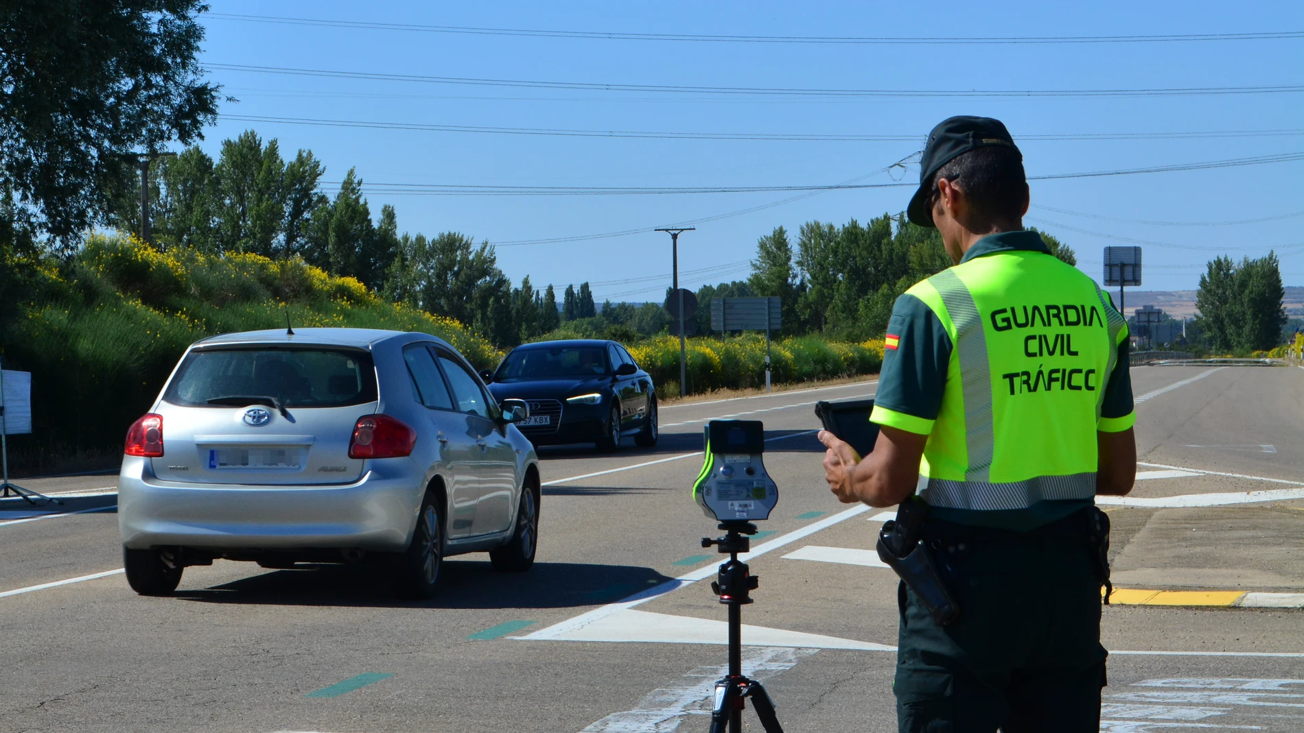 Cazado un hombre de 64 años conduciendo a 138 km/h en una vía limitada a 50 en la provincia de Burgos