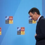El presidente del Gobierno, Pedro Sánchez, antes de comparecer en la cumbre de la OTAN
