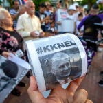 Protestas contra la dictadura cubana en Miami cuando se acerca el primer aniversario de las inéditas protestas callejeras en la isla que ocurrieron el 11 de julio de 2021