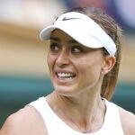 Paula Badosa, desesperada, mira a su palco en el partido ante Halep