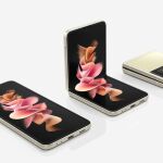 Galaxy Flip 3.