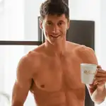 Robert Lewandowski puede presumir de una impresionante forma a punto de cumplir los 34