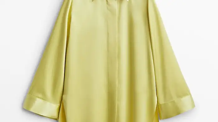 Camisa satinada.
