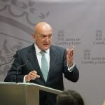 El consejero de la Presidencia, Jesús Julio Carnero