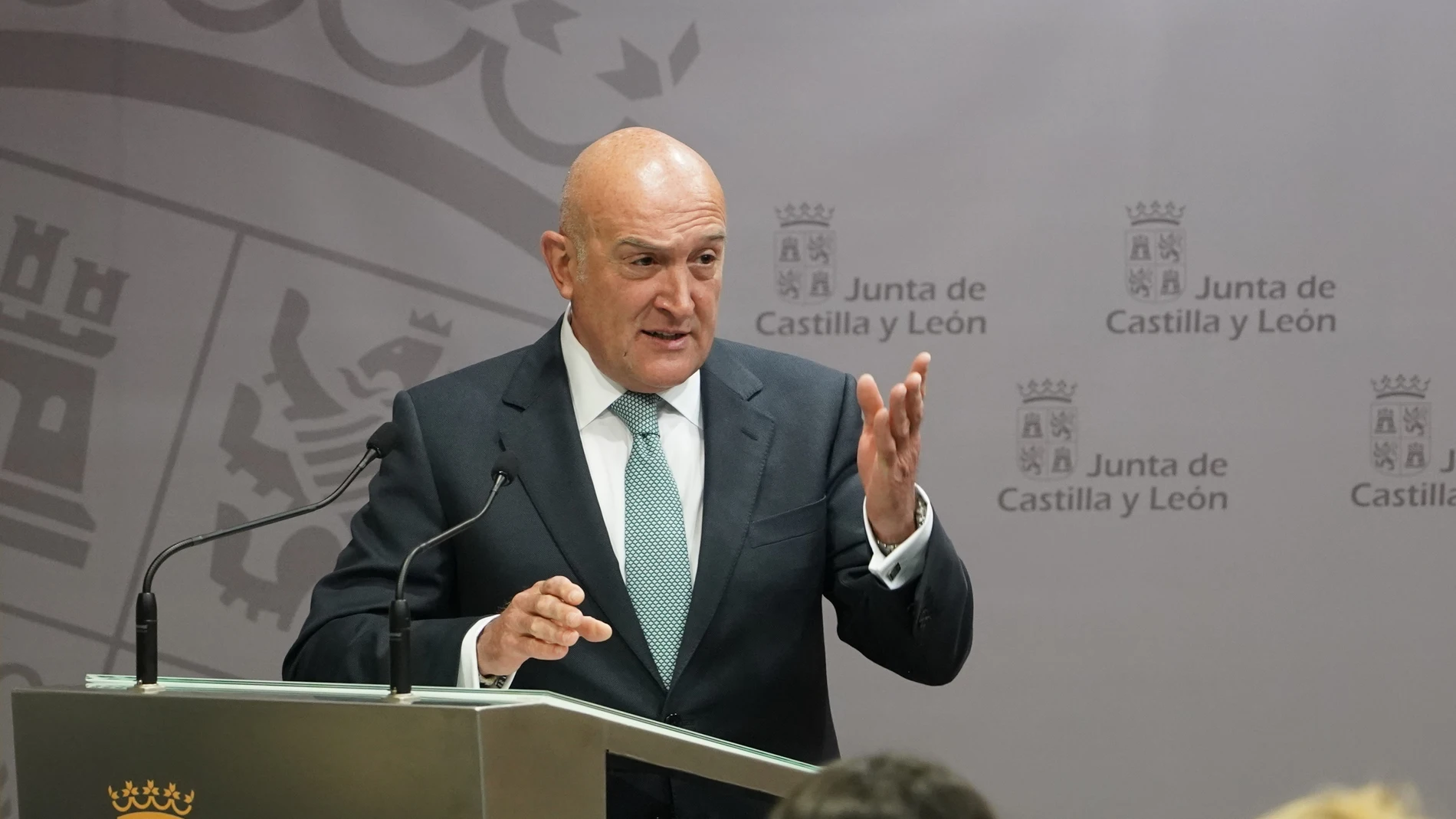 El consejero de la Presidencia, Jesús Julio Carnero