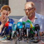 Los padres de Marta, Eva Casanueva y Antonio del Castillo, tras la reciente sentencia contra el Cuco, encubridor de Miguel Carcaño, por mentir en el juicio del asesinato