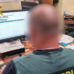 Un detenido y 11 investigados por cometer estafas con una tarjeta de crédito