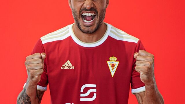 Pedro León con el Real Murcia.