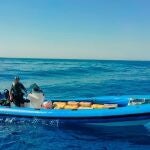 Esta es la lancha interceptada por la Guardia Civil. Transportaba al menos 40 fardos de hachís