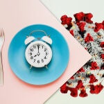 Quienes practican el ayuno intermitente pasan de 12 a 16 horas sin comer