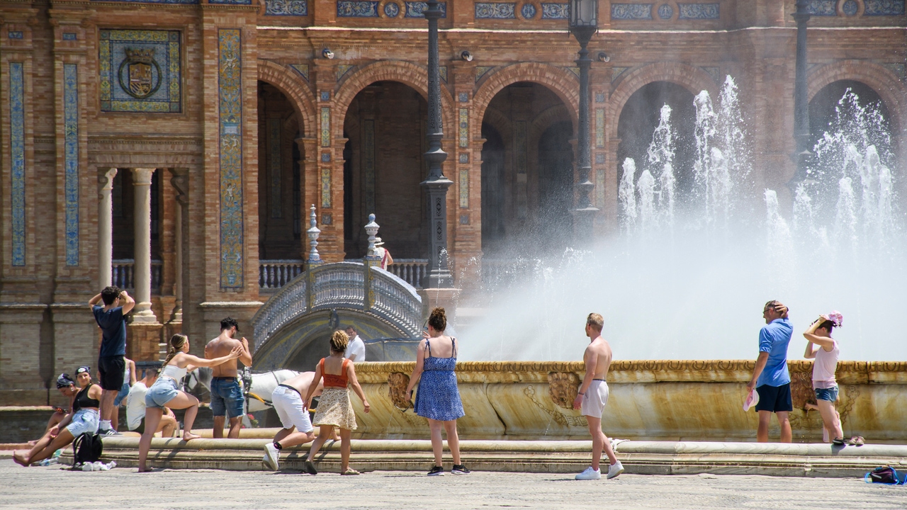 Verano récord para los viajeros: los españoles reservan un 12% más de planes y actividades